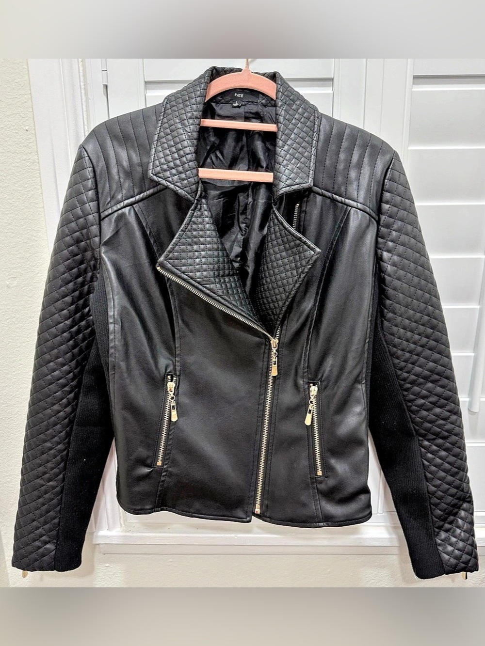 FATE Women's Black Moto Jacket Size Large Like New